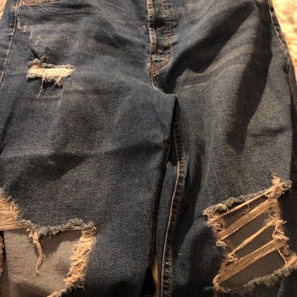 👖 Women's Super-High Rise Distressed Straight Jeans - Wild Fable- DARK Wash 18 - Picture 6 of 8